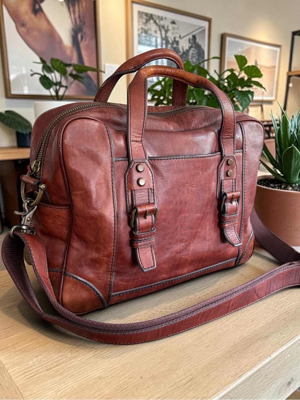 Fossil Chestnut Brown Leather Laptop Bag with Shoulder Strap - Picture 15 of 16